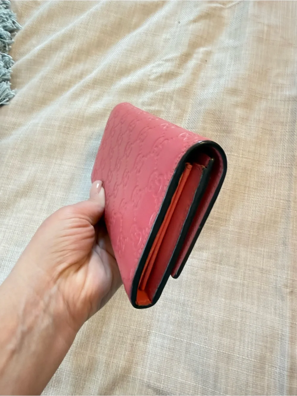 Gucci Pink Signature Embossed Leather Wallet - Picture 3 of 5